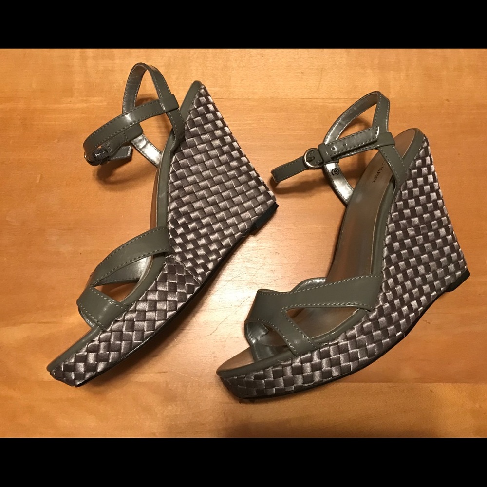 OLD NAVY PATENT GRAY WEDGES - Never Worn